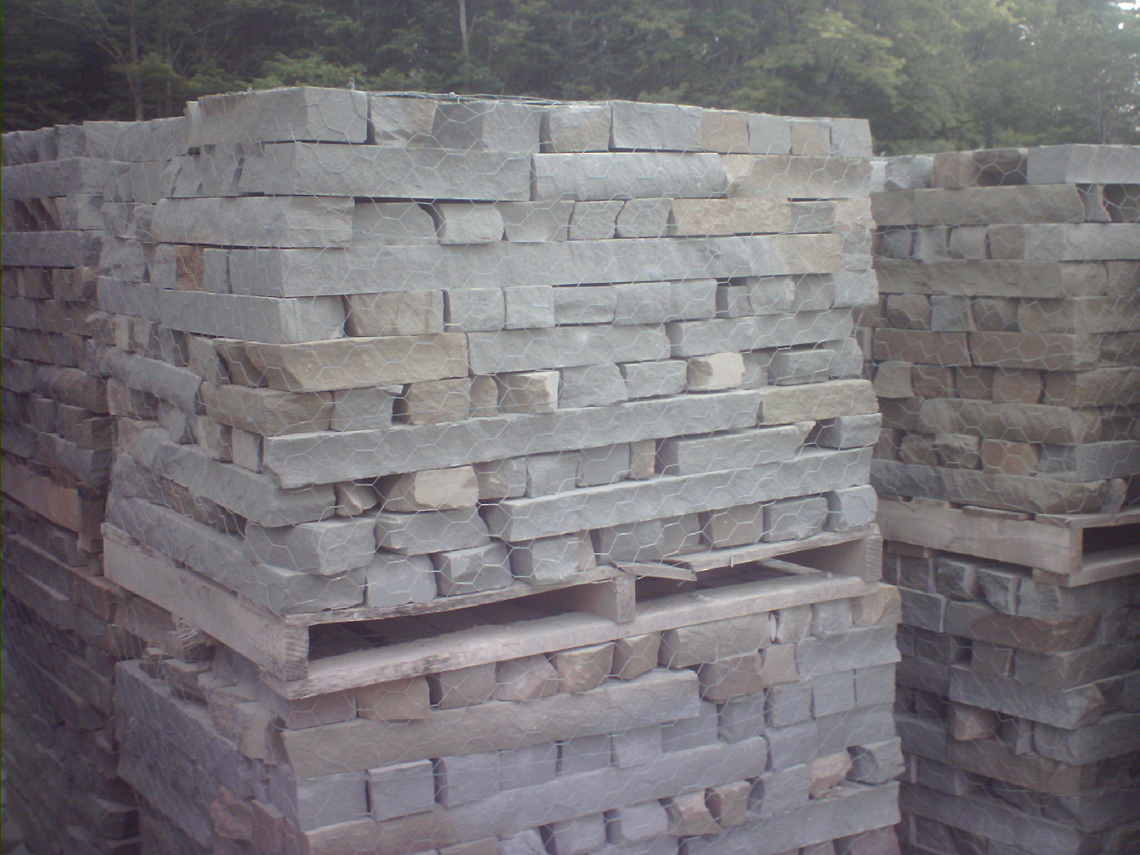 snapped pa bluestone veneer